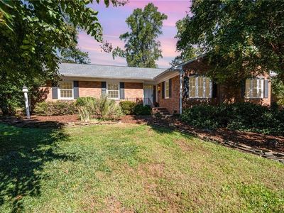 2812 Lenoir Dr, Greensboro, NC, 27408