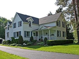 1088 Bay Rd, Webster, NY 14580