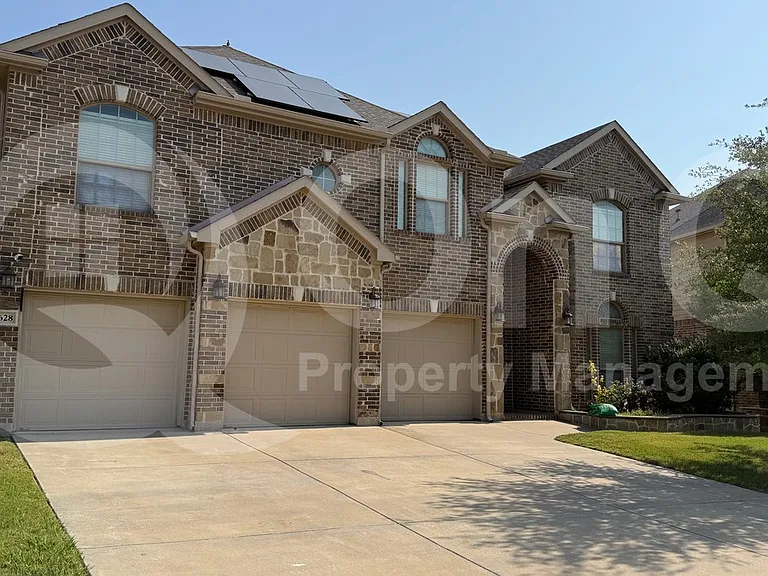 5628 Sleepy Creek Ln — Photo 1