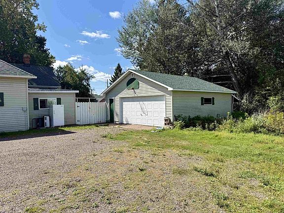 2nd image of 676 LAKE AVENUE SOUTH