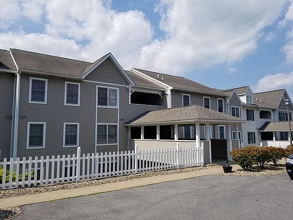 2nd image of 25 S Market St #20