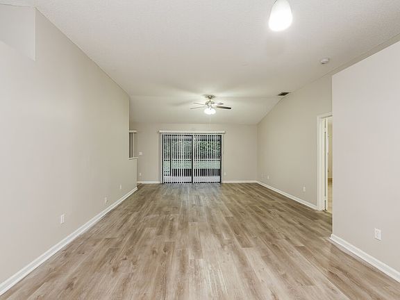 5th image of 108 Sherwood Dr