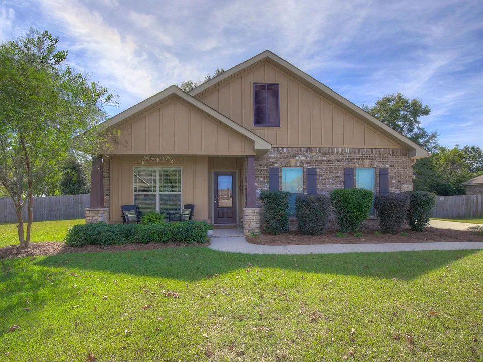 26495 Augustine Dr