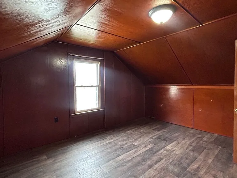 404 Reetz Ave — Photo 13