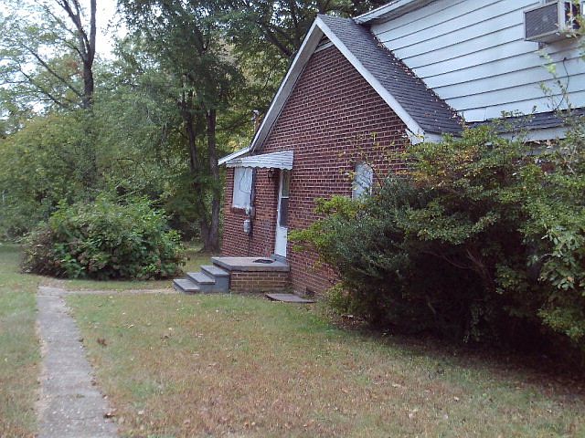 2nd image of 267 Washington Ave