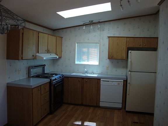 4th image of 2511 Dazi Dr