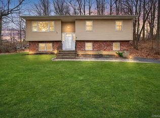 28 Olympus Rd, Highland Mills, NY 10930