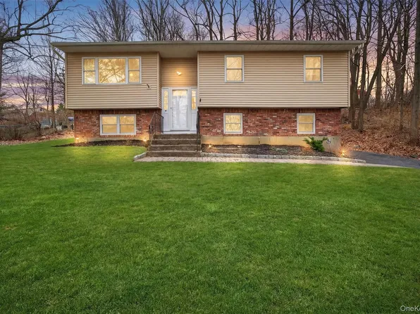 28 Olympus Road, Highland Mills, NY 10930