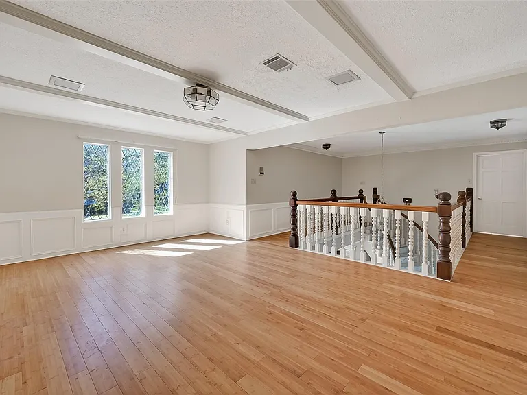 11302 Hylander Dr — Photo 24