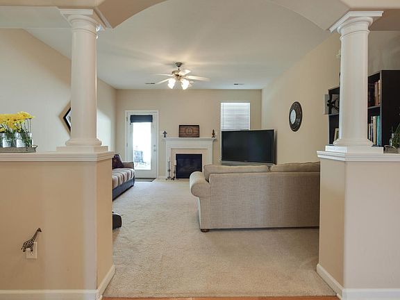 5th image of 1436 Graybrook Ln #1