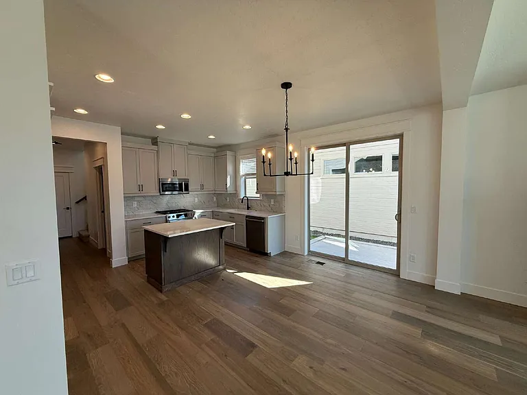 2300 E Valensole St — Photo 3