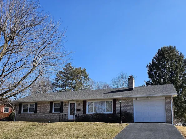 931 Sunset Ave, Waynesboro, PA 17268