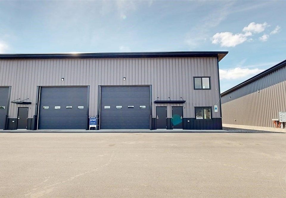 1st image of 3734 Crescent Lake Rd Unit 4