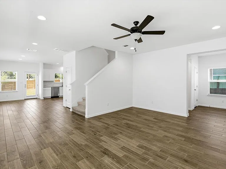 6407 Principale Dr — Photo 7