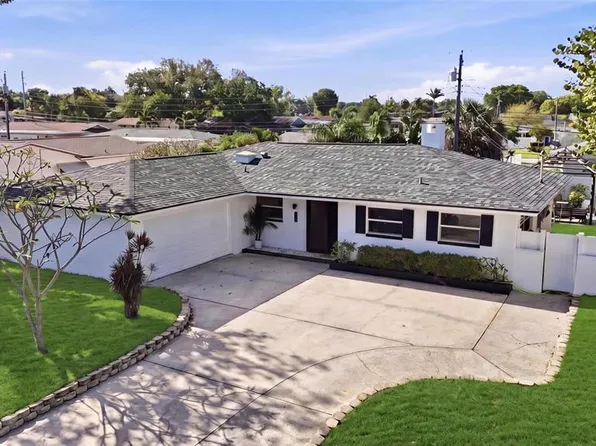 14096 Passage Way, Seminole, FL 33776