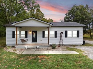 637 College Hill Rd, Waco, KY 40385