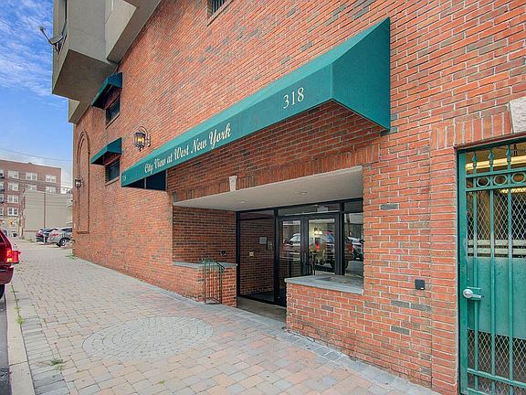 5th image of 318 54th St APT 2J