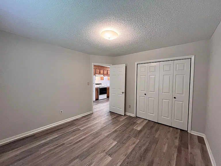 412 Killian Ave #5 — Photo 7