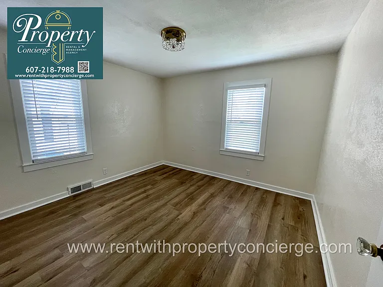 211 Central Ave — Photo 5