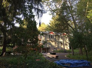 1639 Short St, Algonquin, IL 60102