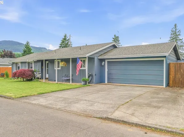 1135 SW 1st Ave, Mill City, OR 97360