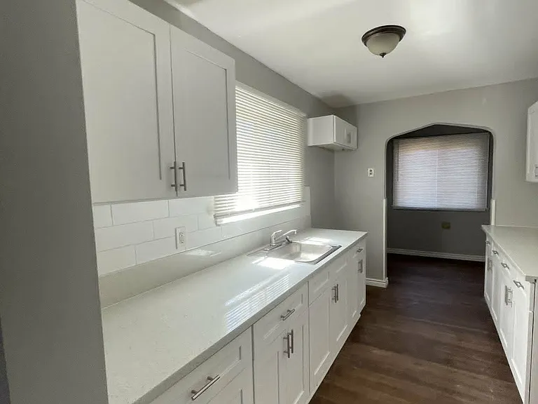 16219 Northlawn St — Photo 6