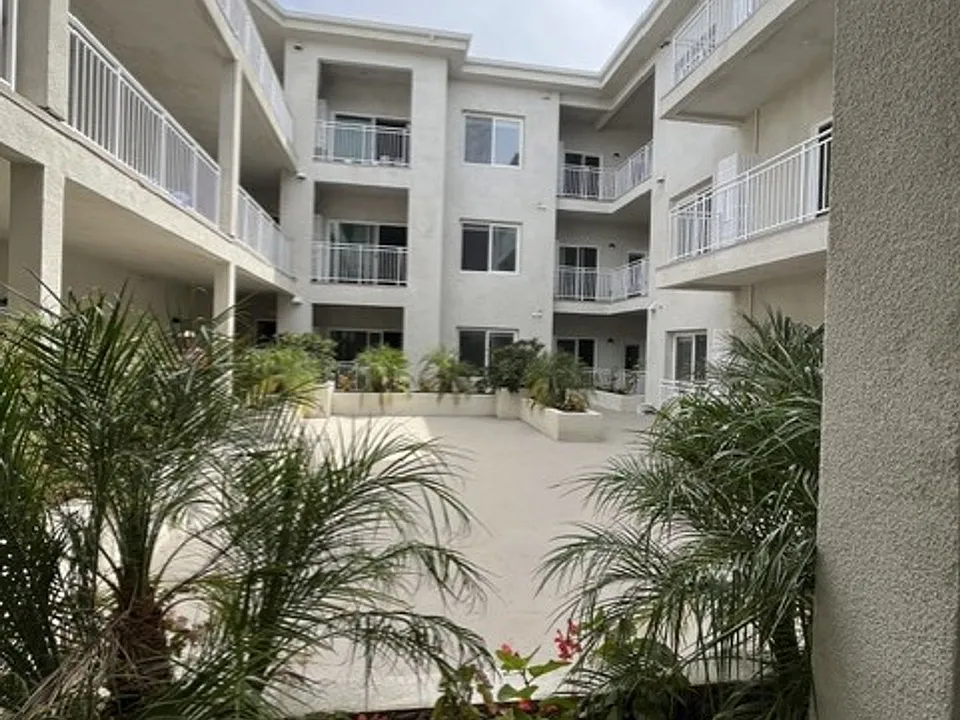 W Grand Apartments