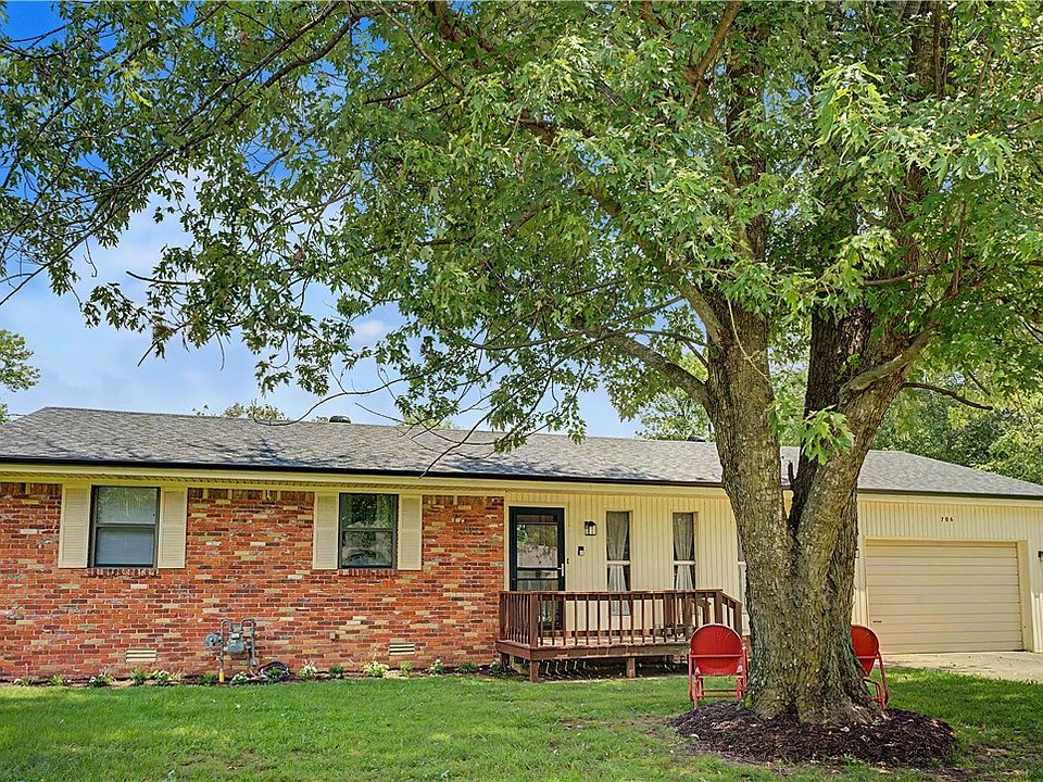 1st image of 706 Lake Sequoyah Dr