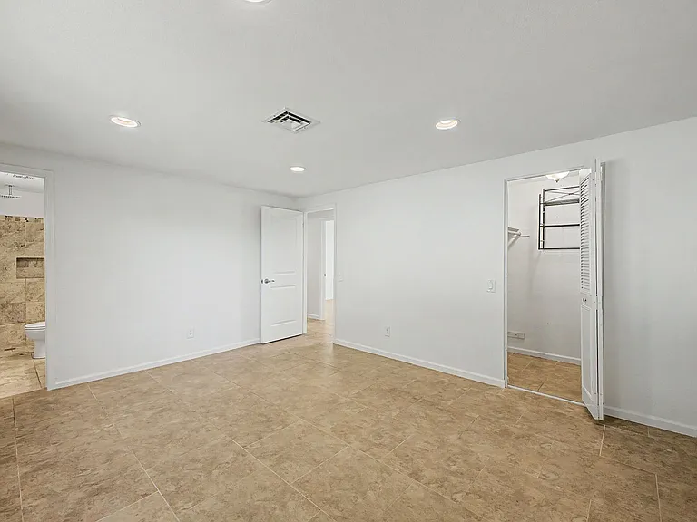 2104 N Comanche Dr — Photo 19