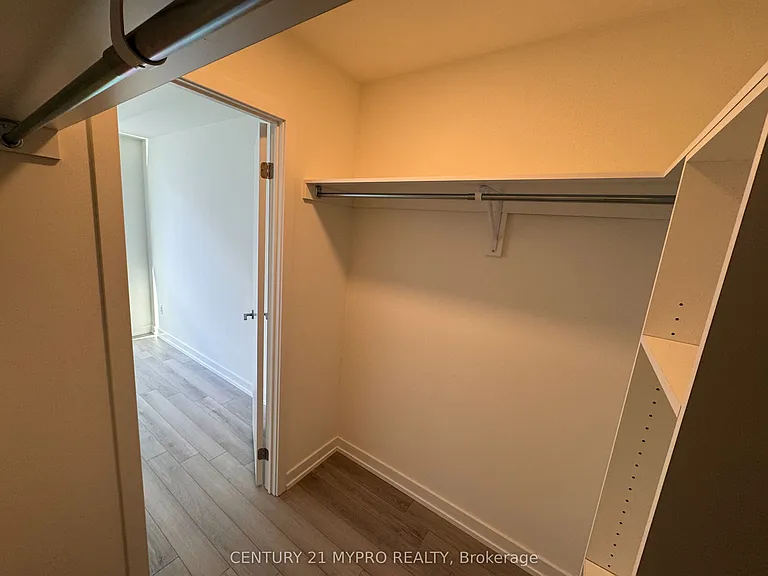89 Church St #1010 — Photo 9