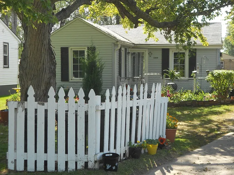 3309 Avenue I — Photo 22