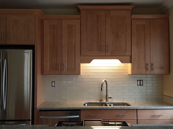 3rd image of 6211 Grand Vista Ave APT 4