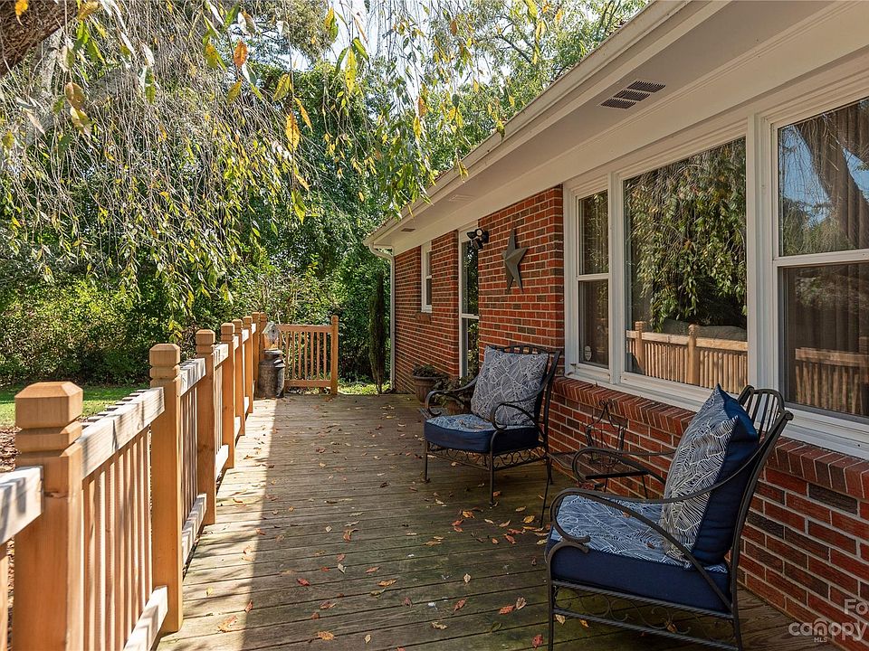 1514 Hebron Rd, Hendersonville, NC 28739 Zillow