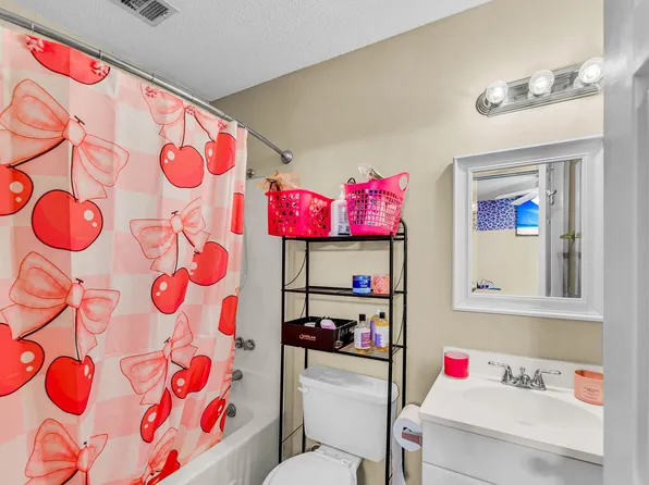 118 Luden Dr APT B, Summerville, SC 29483