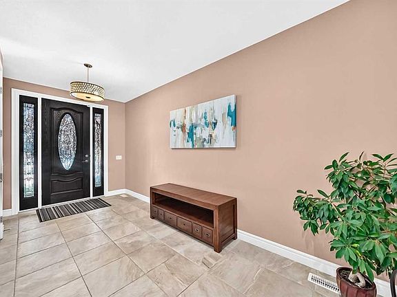 3rd image of 116 Panatella Rise NW