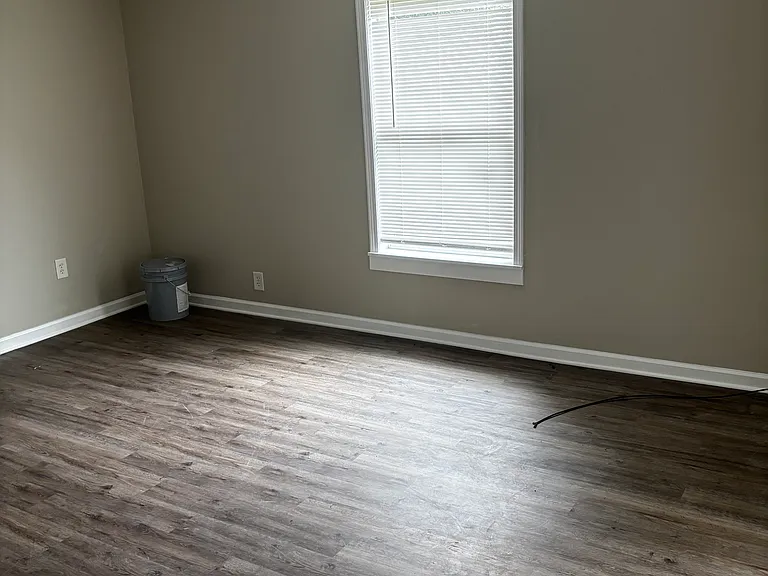 2304 Tyler Ave — Photo 7