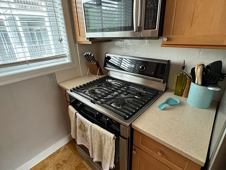 1420 Clifton St NW #205 — Photo 12