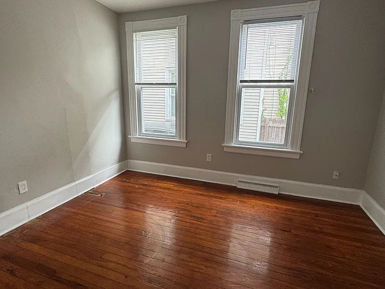 169 Gilbert Ave #A — Photo 8