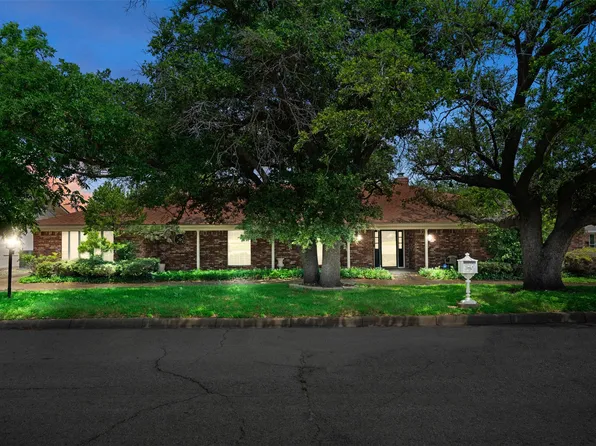 405 Lake Charles Ave N, Fort Worth, TX 76103