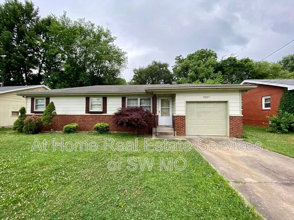 2027 S Kentwood Ave, Springfield, MO 65804