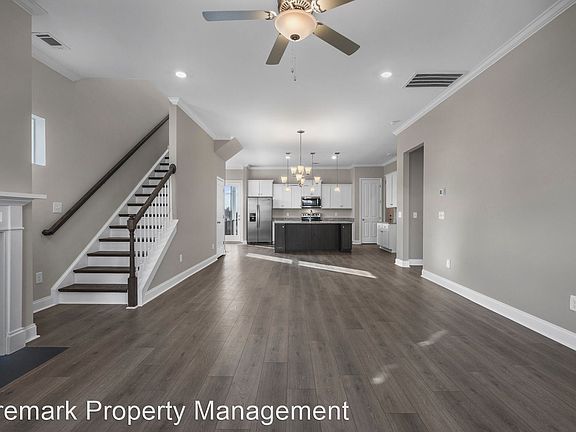 4th image of 2036 Kirkwall Dr