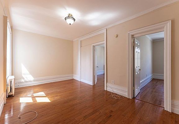 4th image of 514 W 184th St APT 52