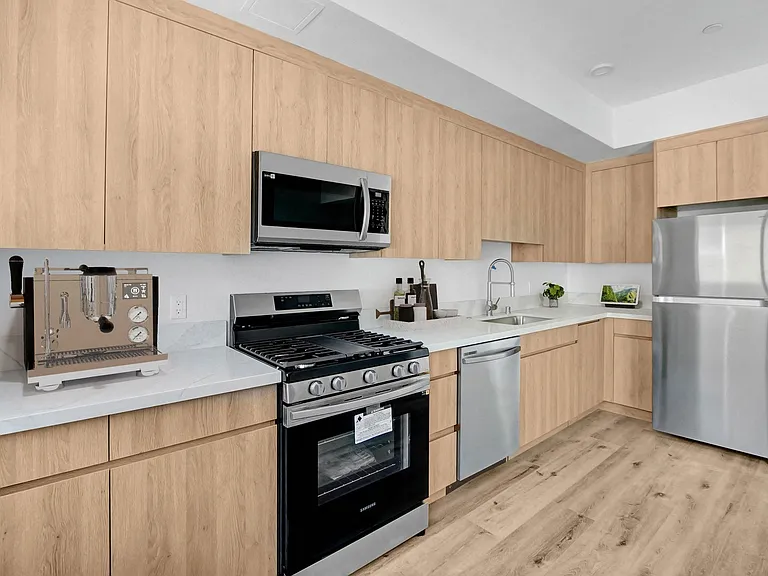 The Bay Apartment Homes — Photo 34