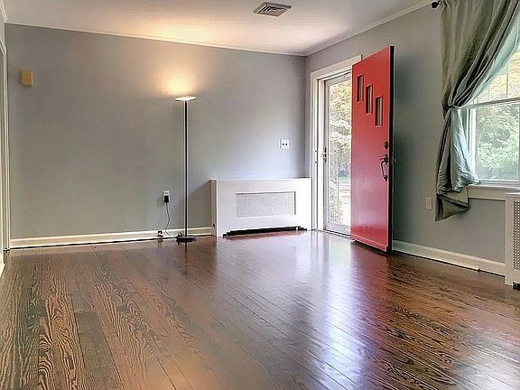 2nd image of 26 Scott Ave