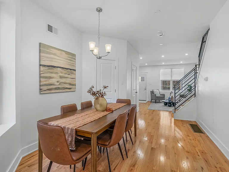 5118 Chancellor St — Photo 30