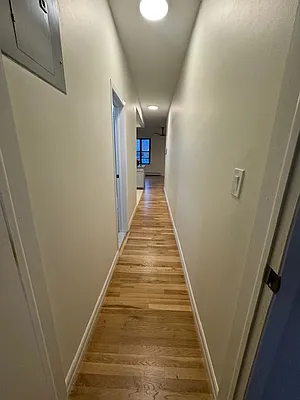 Rented by Perry Associates NYC Inc | media 21