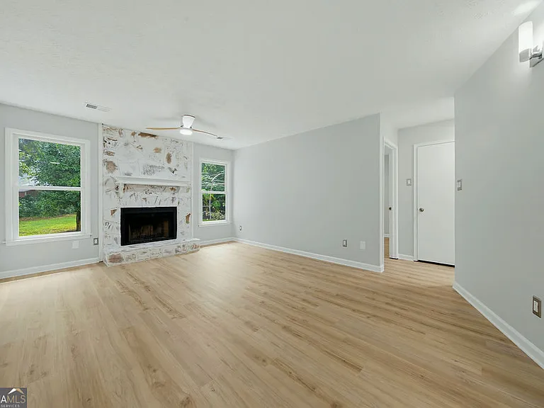 210 Meadow Run — Photo 14