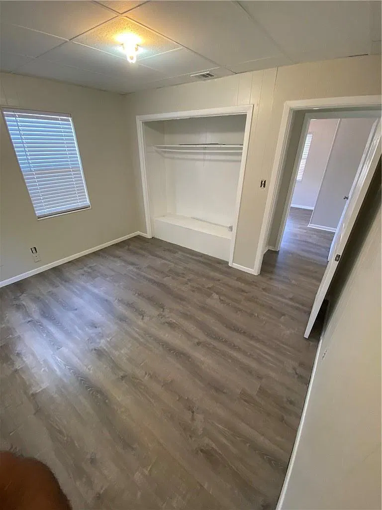 3 bed, 1.0 bath, 972 sqft, $1,600 — Photo 4