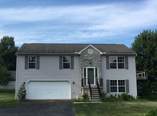 257 Lake Meade Dr, East Berlin, PA 17316