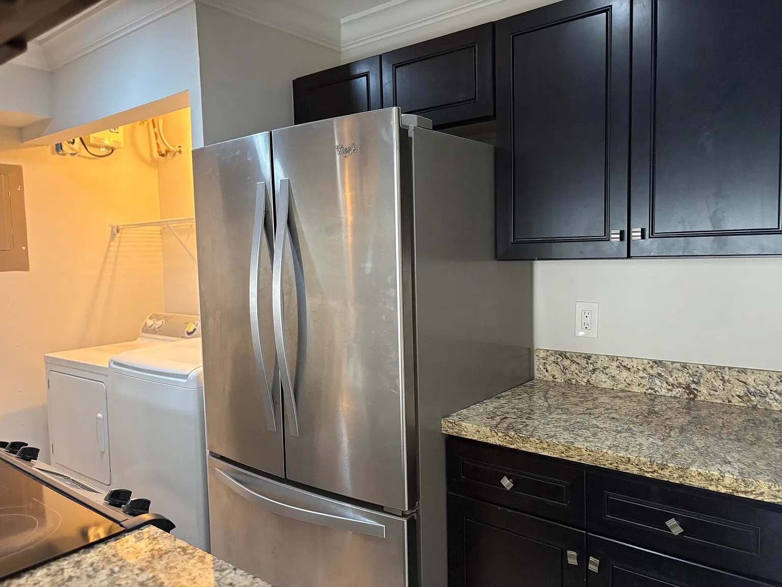 2 bed, 1.0 bath, 870 sqft, $1,895 — Photo 3